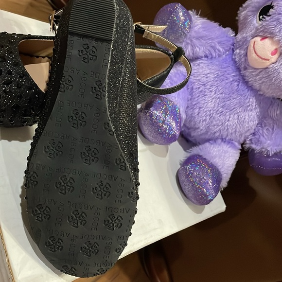 OLIVIA K  3 Girls SZ 3 “NEW” Black glitter Rhinestone wedges w side ankle Straps - Picture 8 of 12